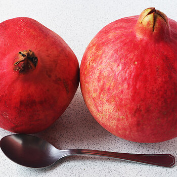 Pomegranates s.jpg