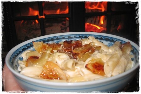 blue-cheese=pasta-roasted-pears.jpg