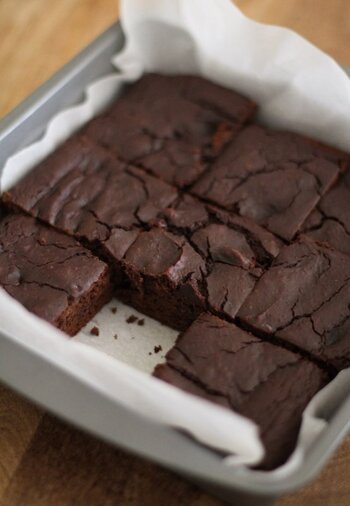 dark_chocolate_chickpea_brownies.jpg