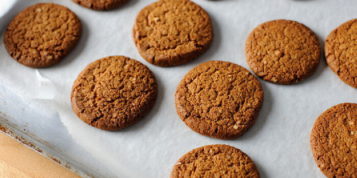 Ginger snap biscuits.jpg