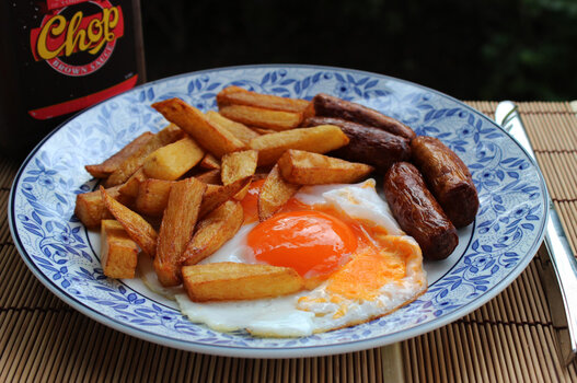 saus-egg-chips.jpg