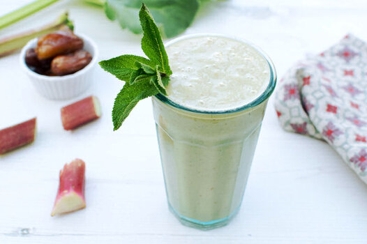 Rhubarb-Banana-Date-Smoothie-v800.jpg