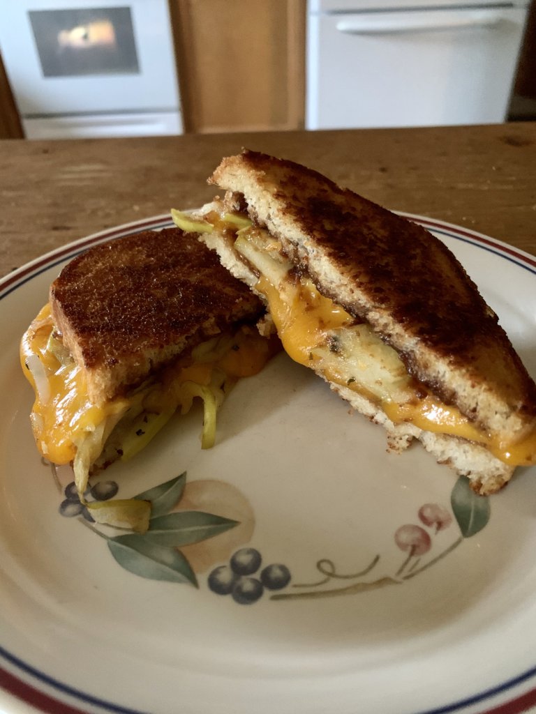 Recipe - Cheddar-Apple Grilled Cheese Sandwich | CookingBites Cooking Forum