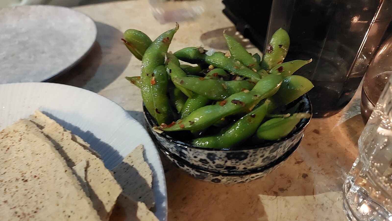 EDAMAME sesame, chill salt